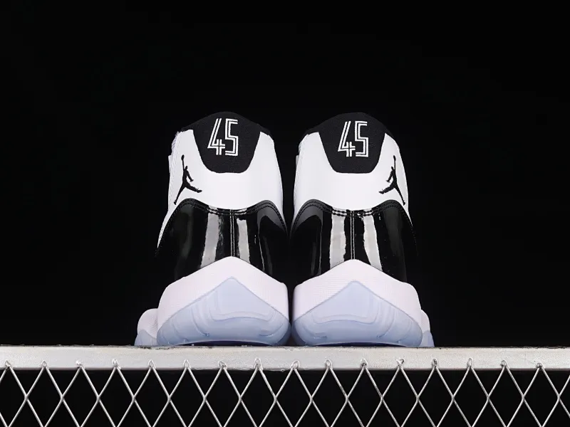 All categories Air Jordan Jordan series basketball shoes Air Jordan 11 OG version Air Jordan 11Concord AJ11 Concord black and white replica basketball shoes 378037-100